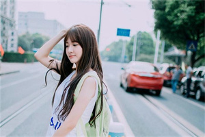 Wander in Shanghai's backyard garden, enjoying moments of tranquility and freedom. Wander in Shanghai's backyard garden, enjoying moments of tranquility and freedom.